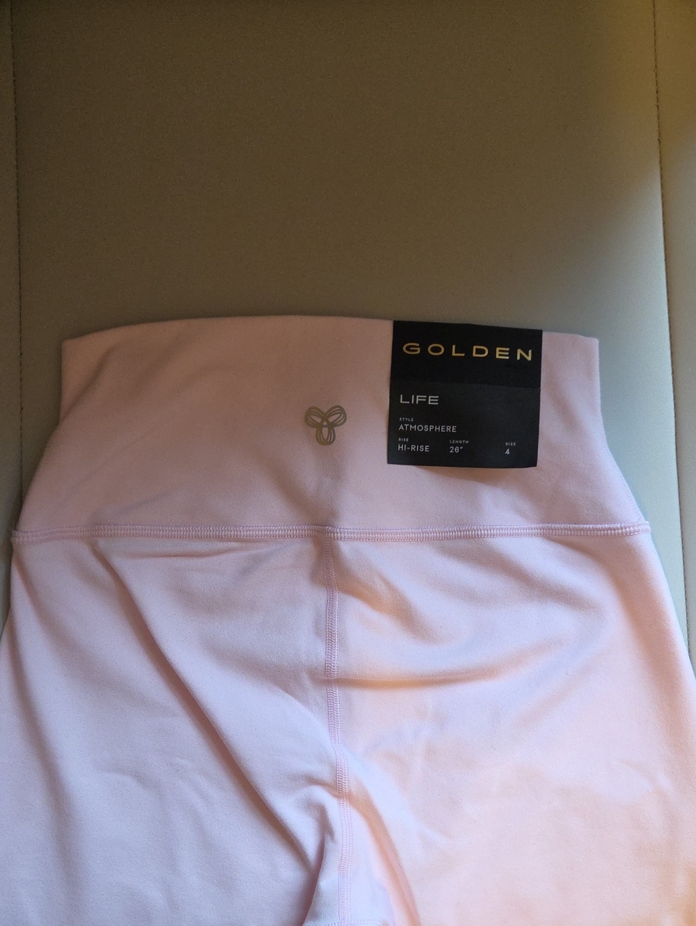 BNWT Aritzia TNA | Golden Life Atmosphere Hi-Rise Leggings | Sz 4 - Picture 6 of 6